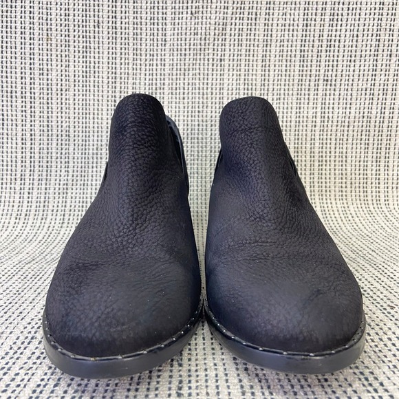 Antonio Melani Black Leather Ankle Booties Sz 10 Heel Minimalist Western Basics - Picture 3 of 10